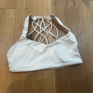 Lululemon Women's Free to Be Wild bra